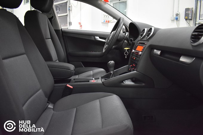 AUDI A3 SPB 1.6 TDI 90 CV CR F.AP Attraction